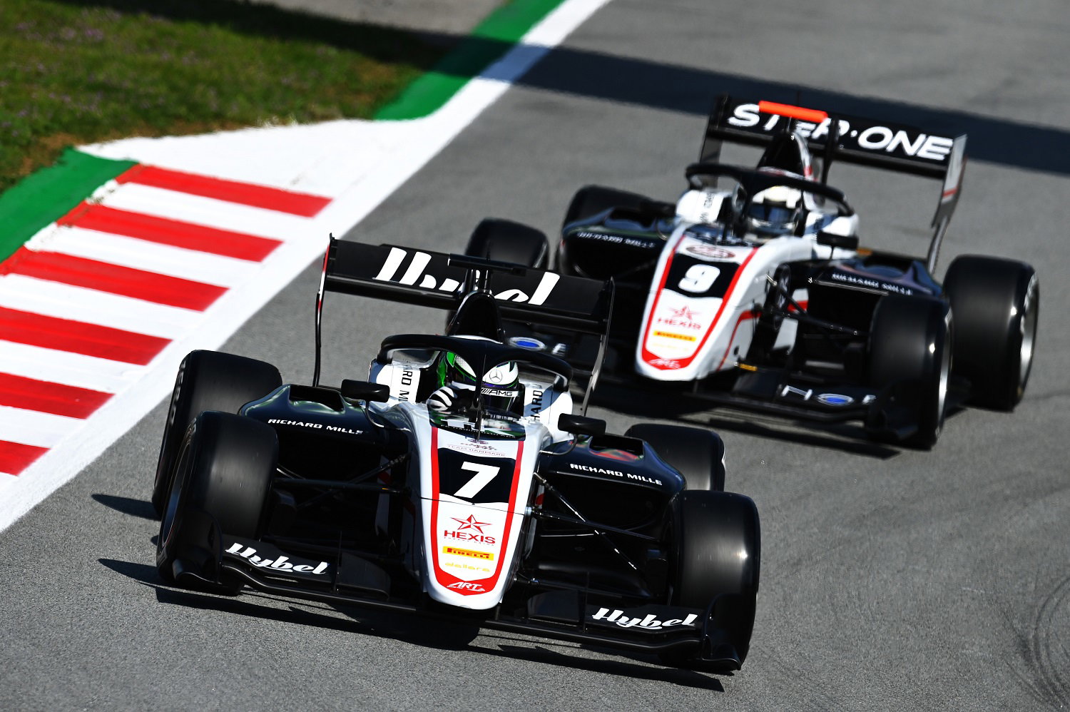 FIA F3 Spanyol: Hauger Kalahkan Doohan untuk Pole Pertama 2021
